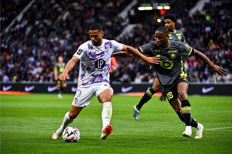 Toulouse gặp khó khi tiếp đón Lille